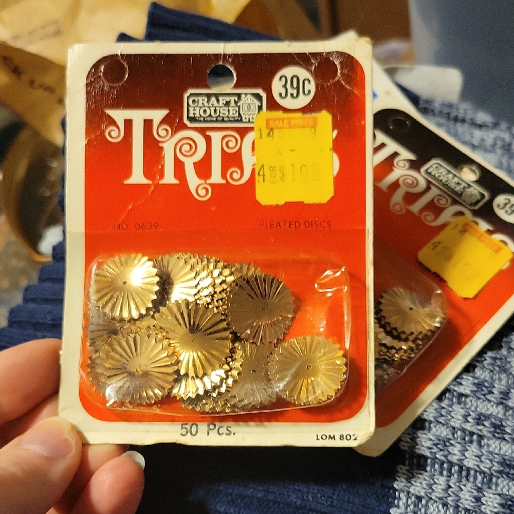 Craft House Gold Tone Trim Sequins Or Beads, Metal/metallic, New Old Stock